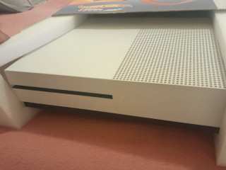 Xbox one s , 500gigas