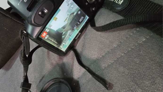 camera-digital-fujifilm-finepix-s-em-otimo-estado-big-4
