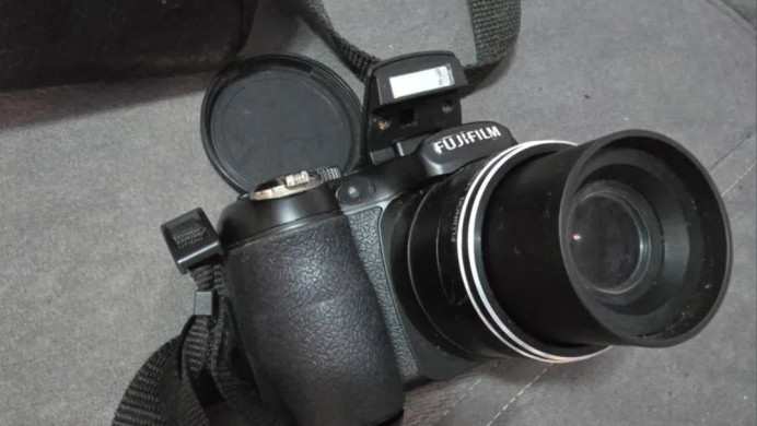 camera-digital-fujifilm-finepix-s-em-otimo-estado-big-2