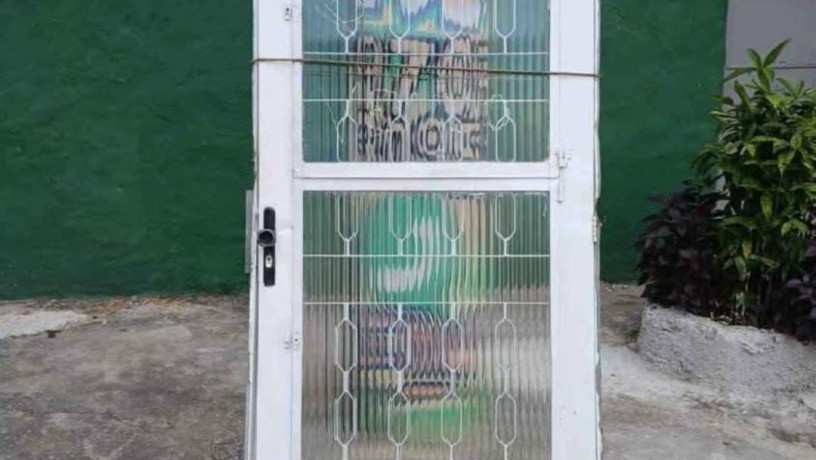 porta-de-ferro-completa-com-fechadura-em-boas-condicoes-big-0