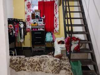 Excelente casa com suíte