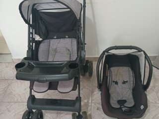 Carrinho de Bebê com Bebê Conforto Mescla Tutti Baby Combo